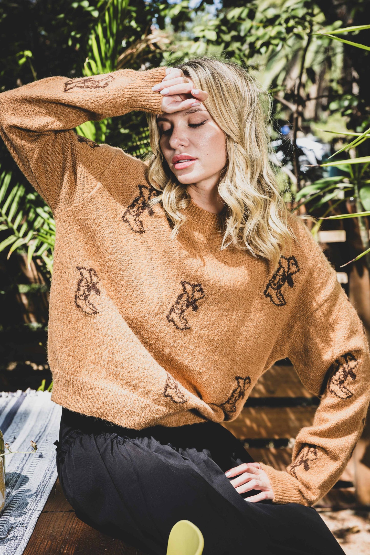 C8018 - WESTERN BOOTS PATTERN SWEATER