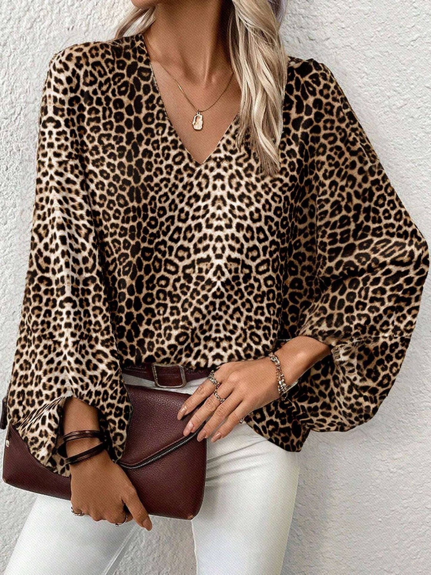 V-neck Leopard Print Casual Long Sleeved Top