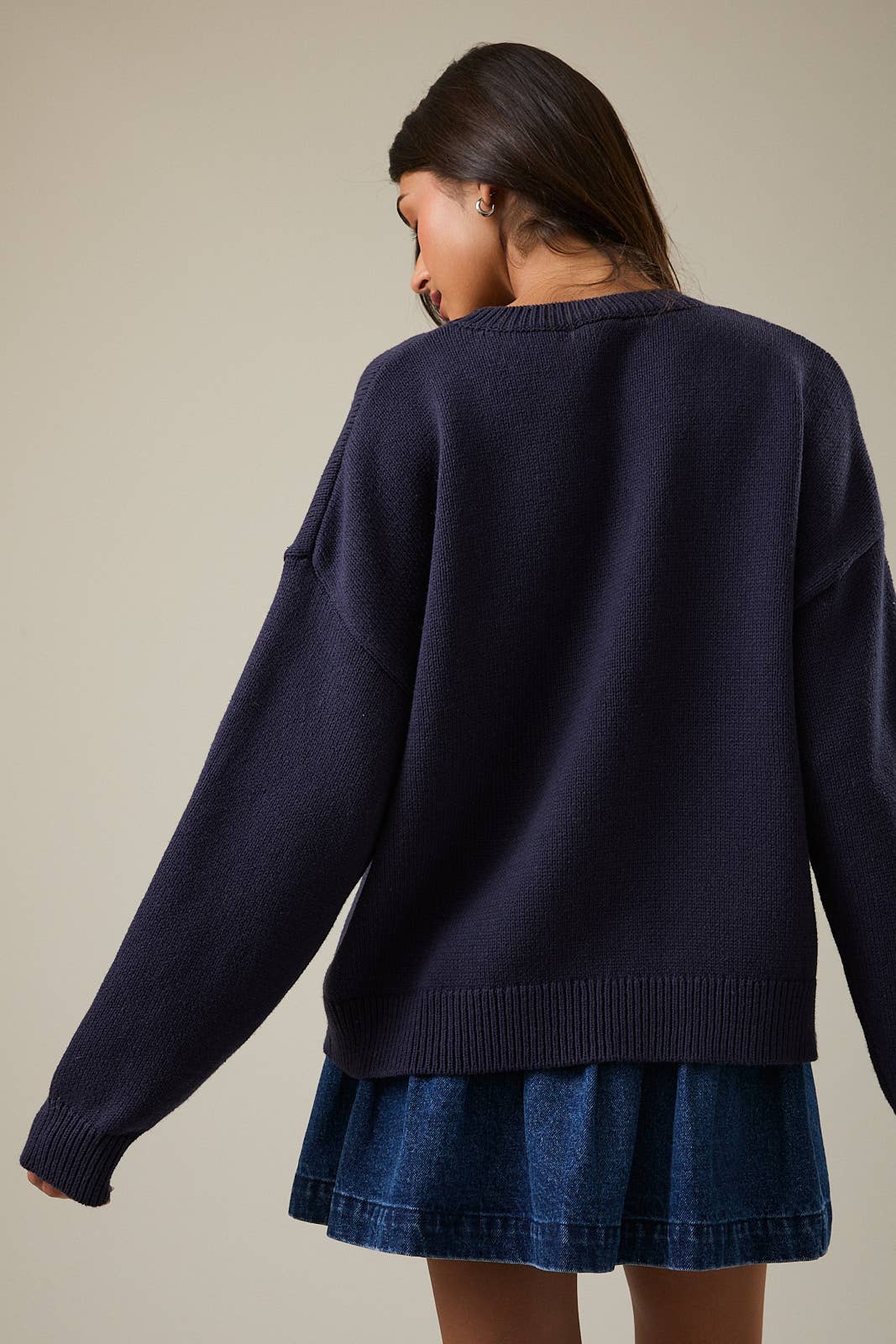 ROUND NECK 3 SARDINES SWEATER TOP