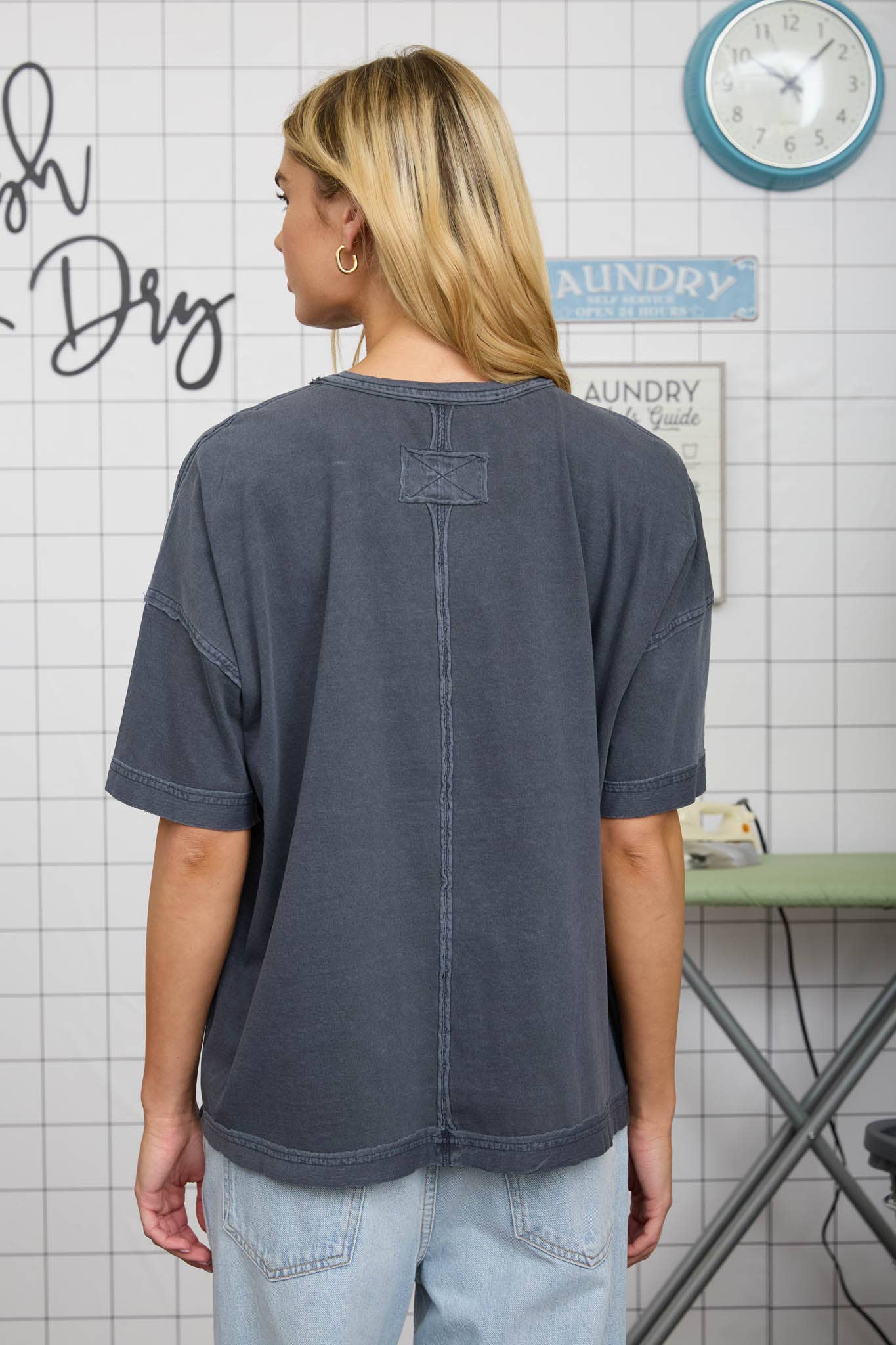 WASHED EXPOSED SEAM RELAXED KNIT T-SHIRT