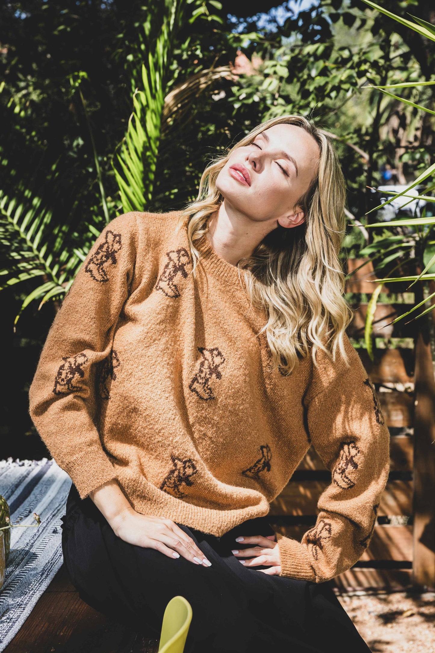 C8018 - WESTERN BOOTS PATTERN SWEATER