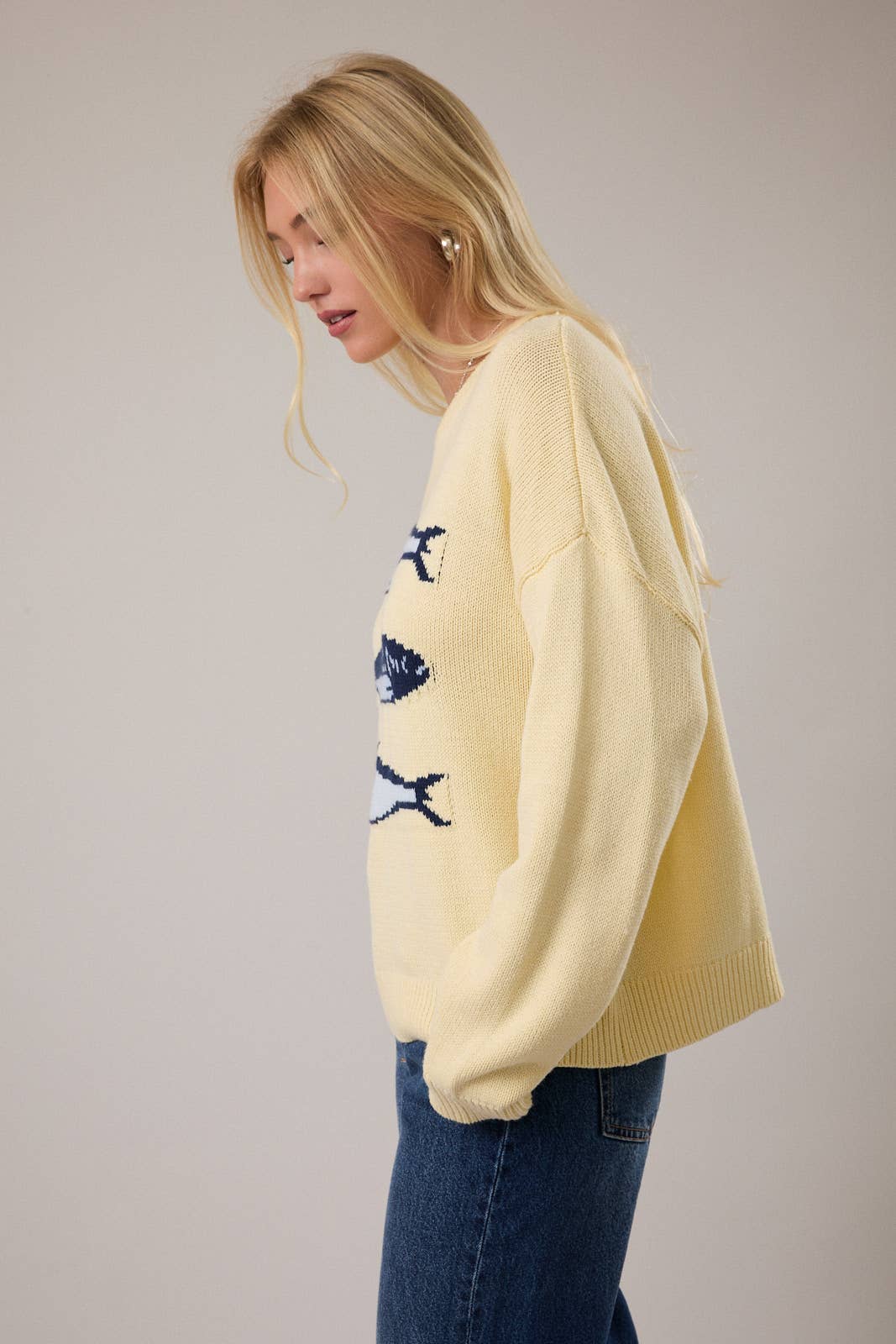 ROUND NECK 3 SARDINES SWEATER TOP
