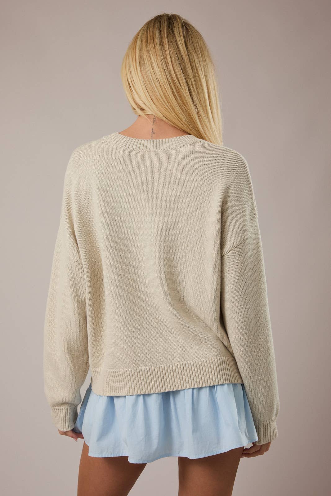 ROUND NECK 3 SARDINES SWEATER TOP