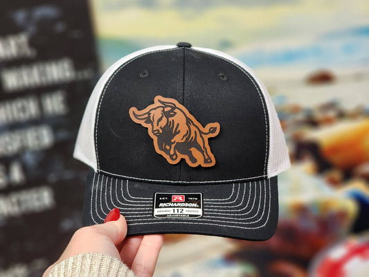 Bull Emblem Mesh Back Cap - Black & White, Richardson 112