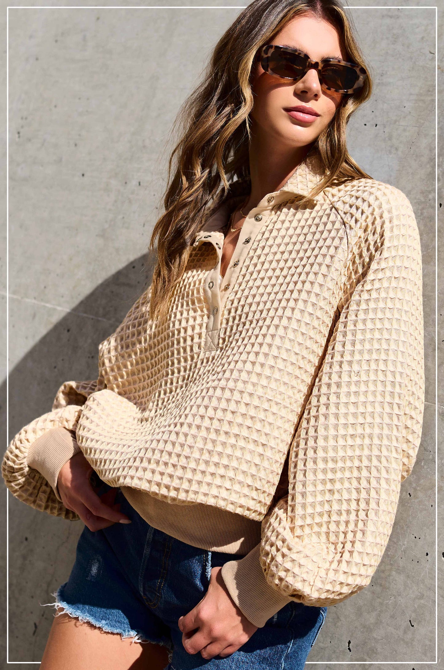 HCS3576-Unique Two Tone Textured Snap Button Front Top